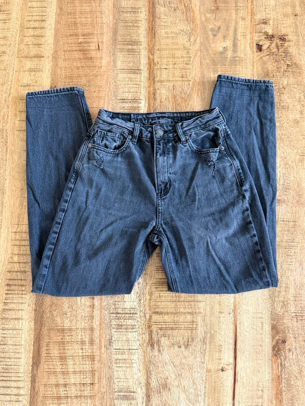 American Eagle Mom Jean Black Wash Distressed Mid Rise Size 00 Real Good Denim